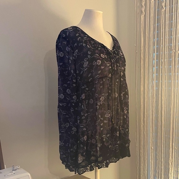 Jolt Floral Women's Boho Black & Purple Peasant Top LIKE NEW | Size XL - Picture 5 of 6